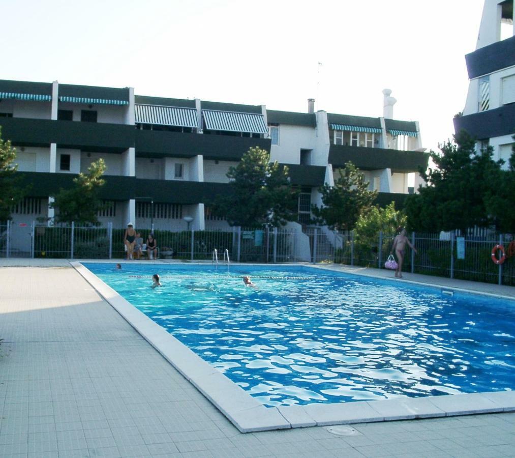 Residence Molo Lido delle Nazioni Eksteriør bilde
